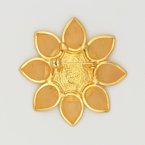 Vintage gold tone flower brooch Anne Klein mesh raised Design - Picture 2 of 3